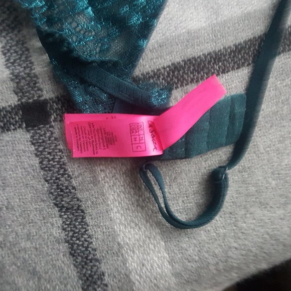 emerald green and sparkles bra - Picture 2 of 2